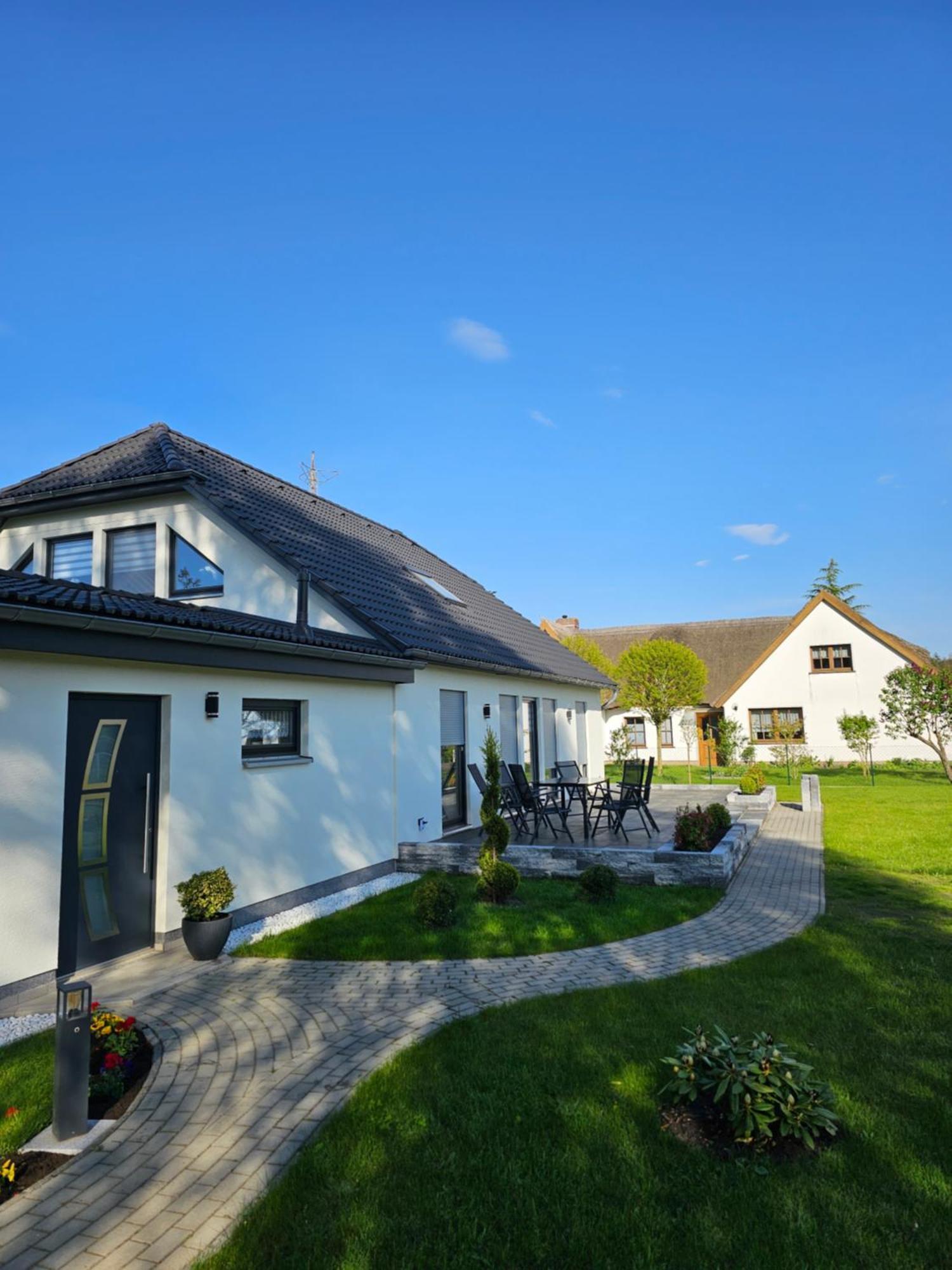 Апартаменты Haus Am Bodden Fuhlendorf  Экстерьер фото